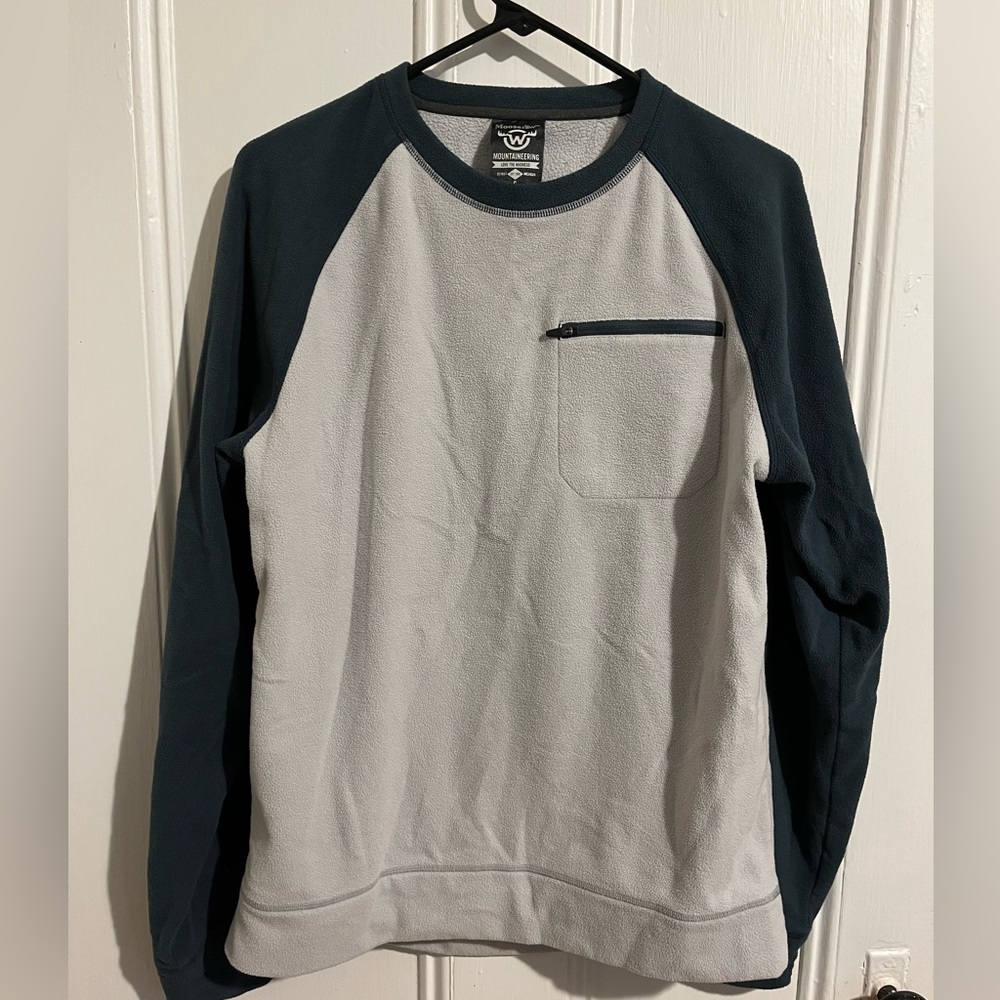 Moosejaw crew neck